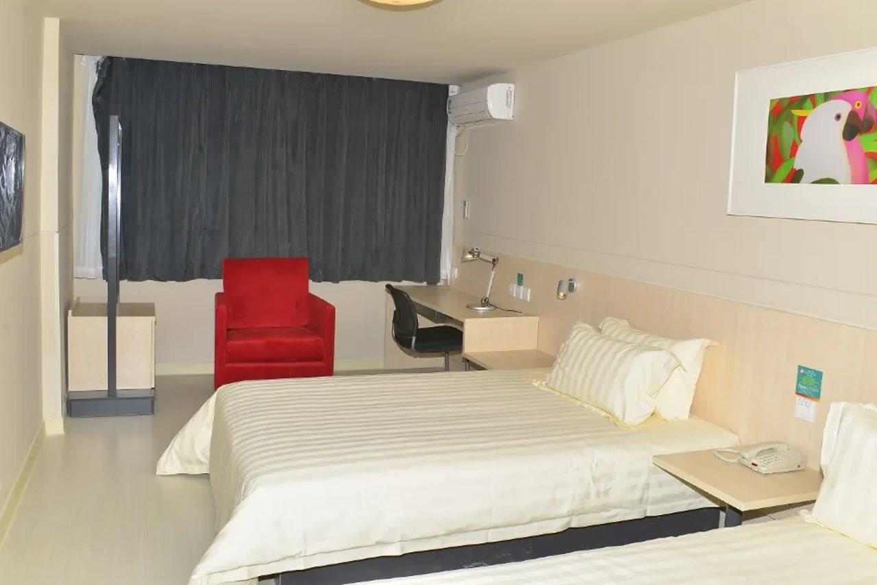 Hanting Express Qingdao South Chongqing Road Exteriör bild
